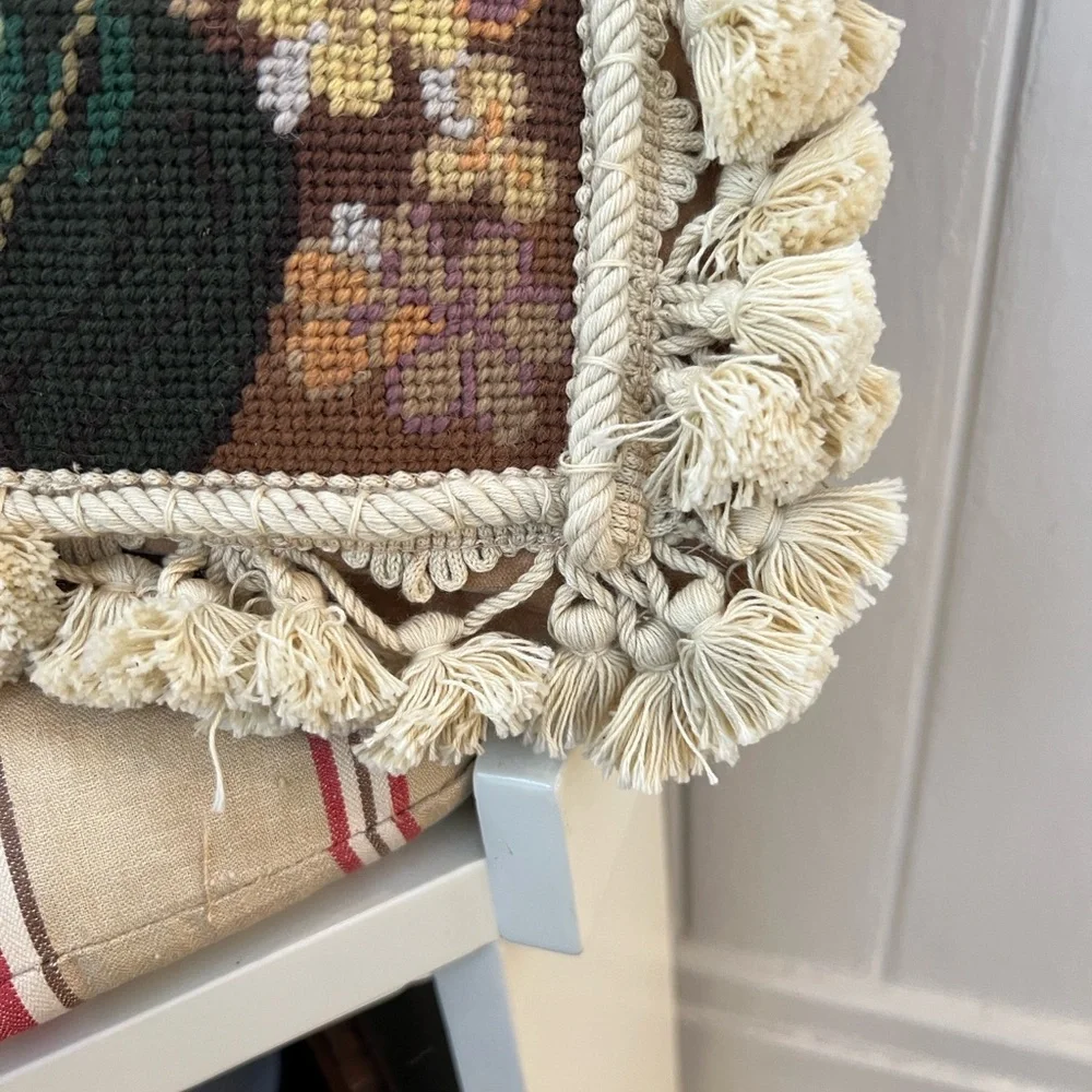 NWOT VTG Needlepoint by Hand HKH Floral Tapestry Pillow Cover with Fringe